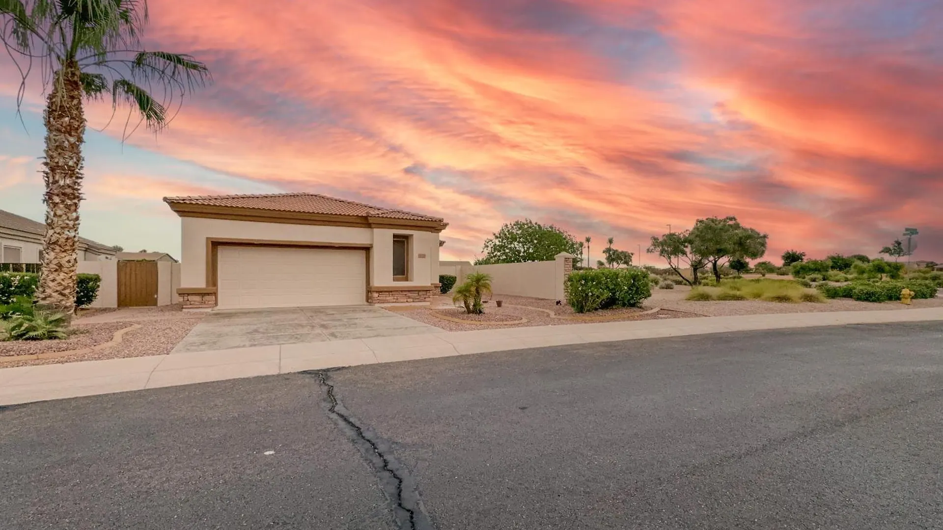 Killarney Seville Gilbert Queen Creek Holiday home